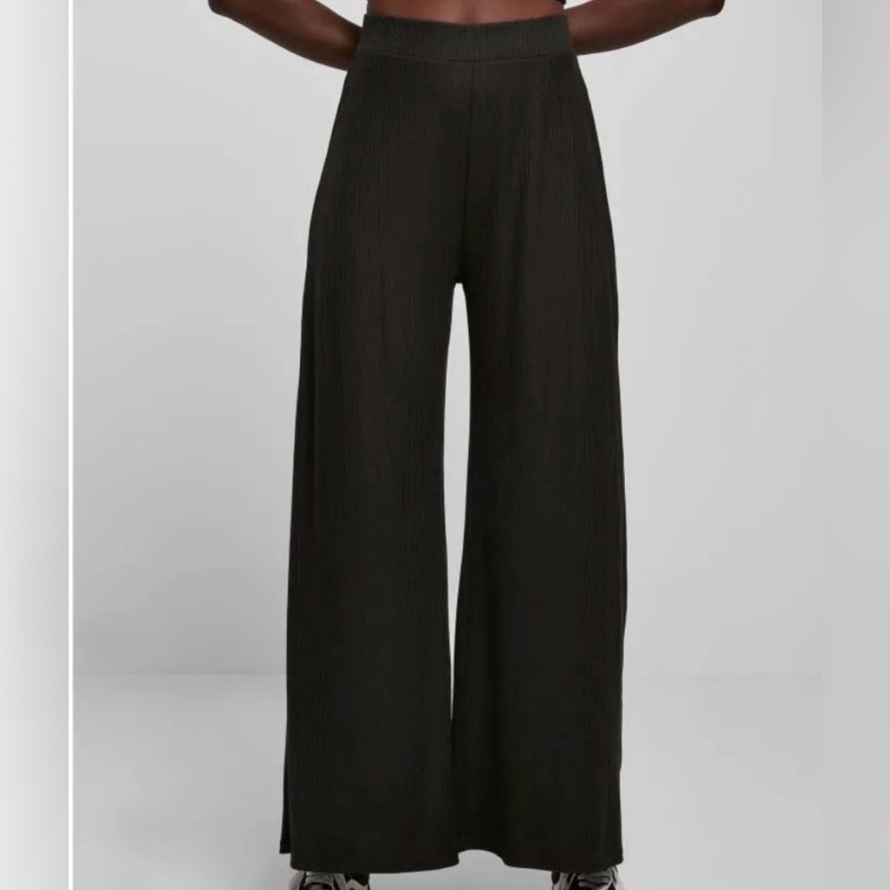 Max Studio Black Wide-Leg Pleated Pants